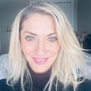 Meet your Posher, Alisa